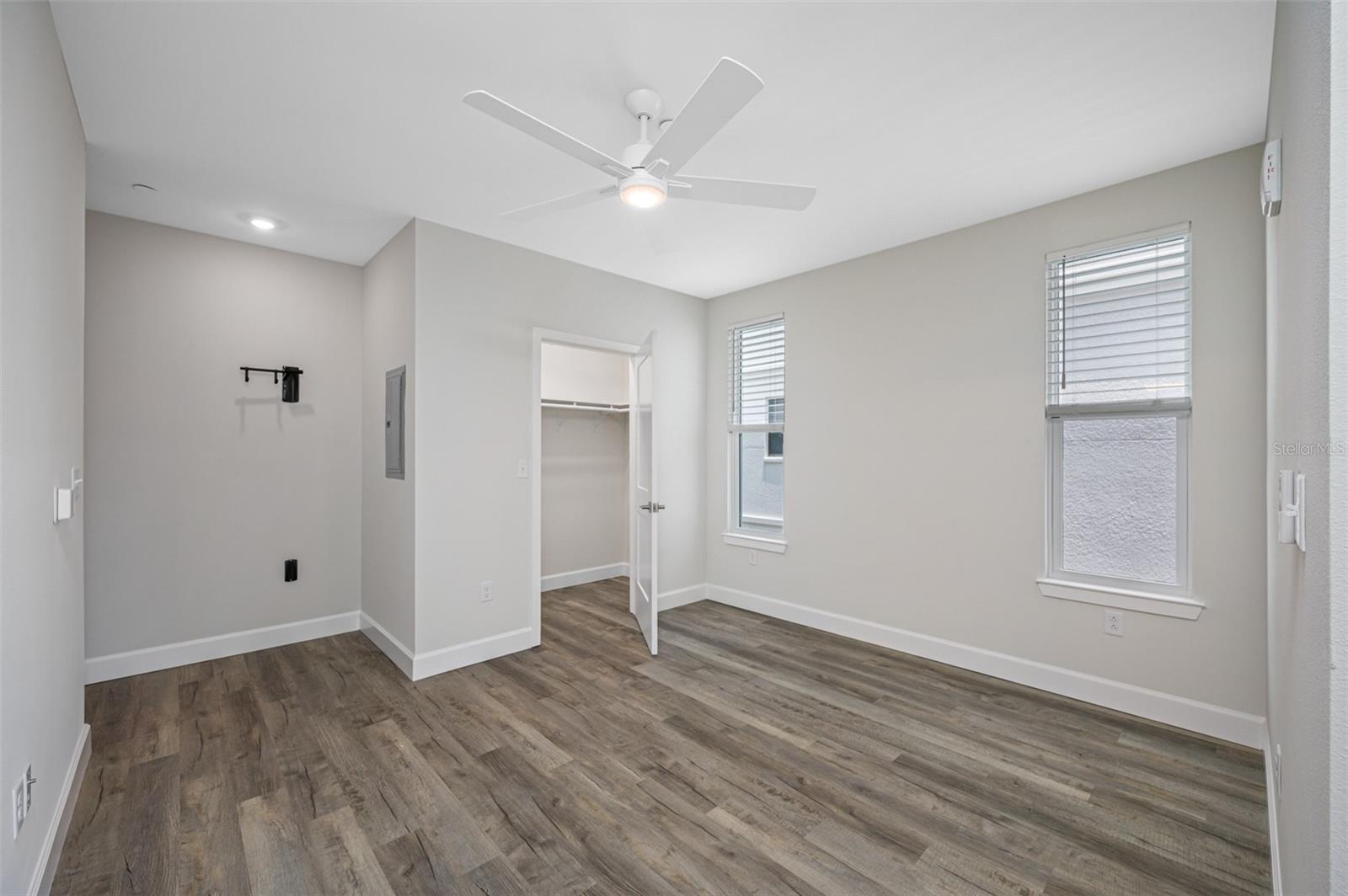 357 5TH ST S #11, ST PETERSBURG, FL, 33701