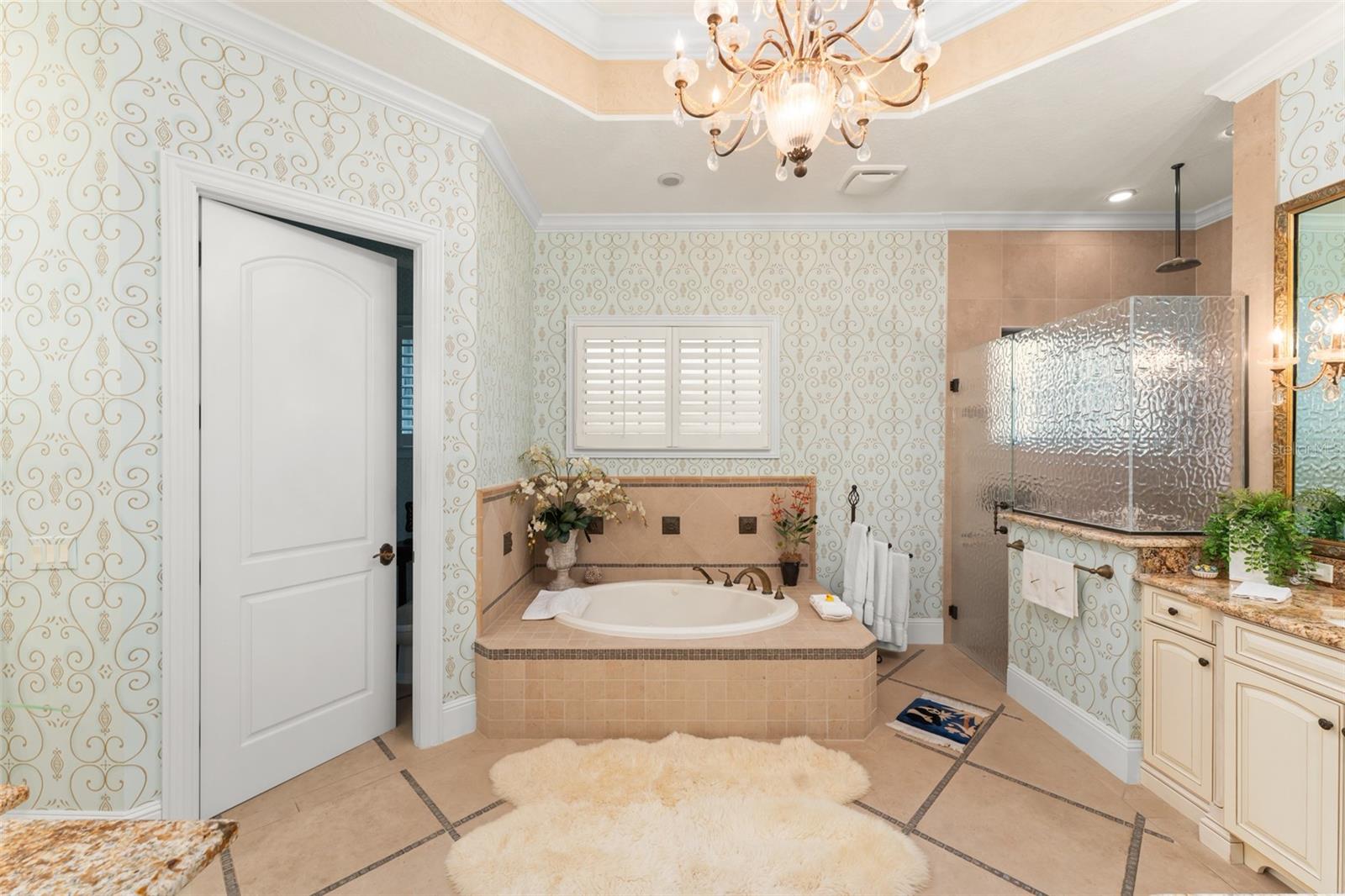 O6359789 Property Photo