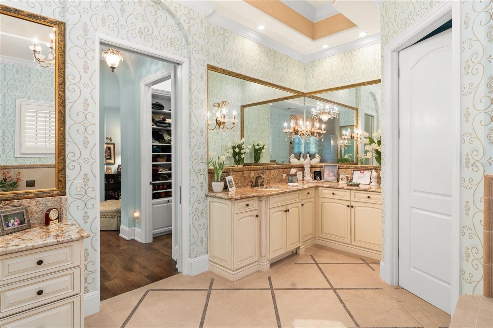 O6359789 Property Photo