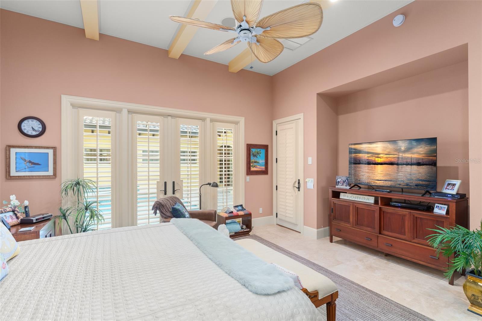 O6359789 Property Photo