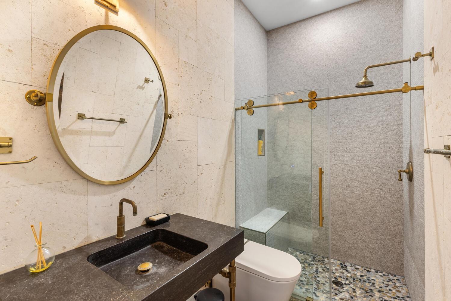 A4671762 Property Photo