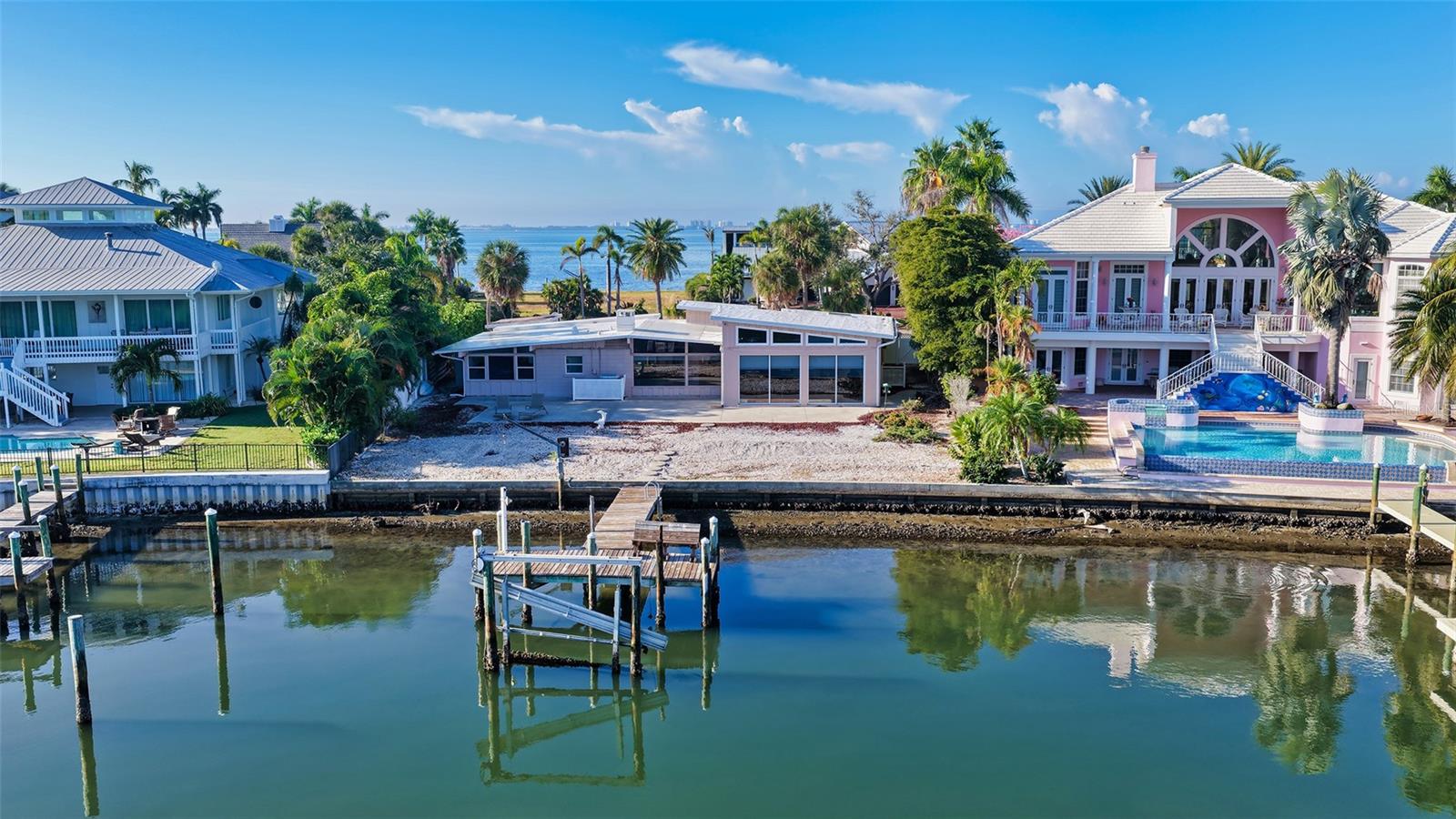 355 S SHORE DR, SARASOTA, FL, 34234