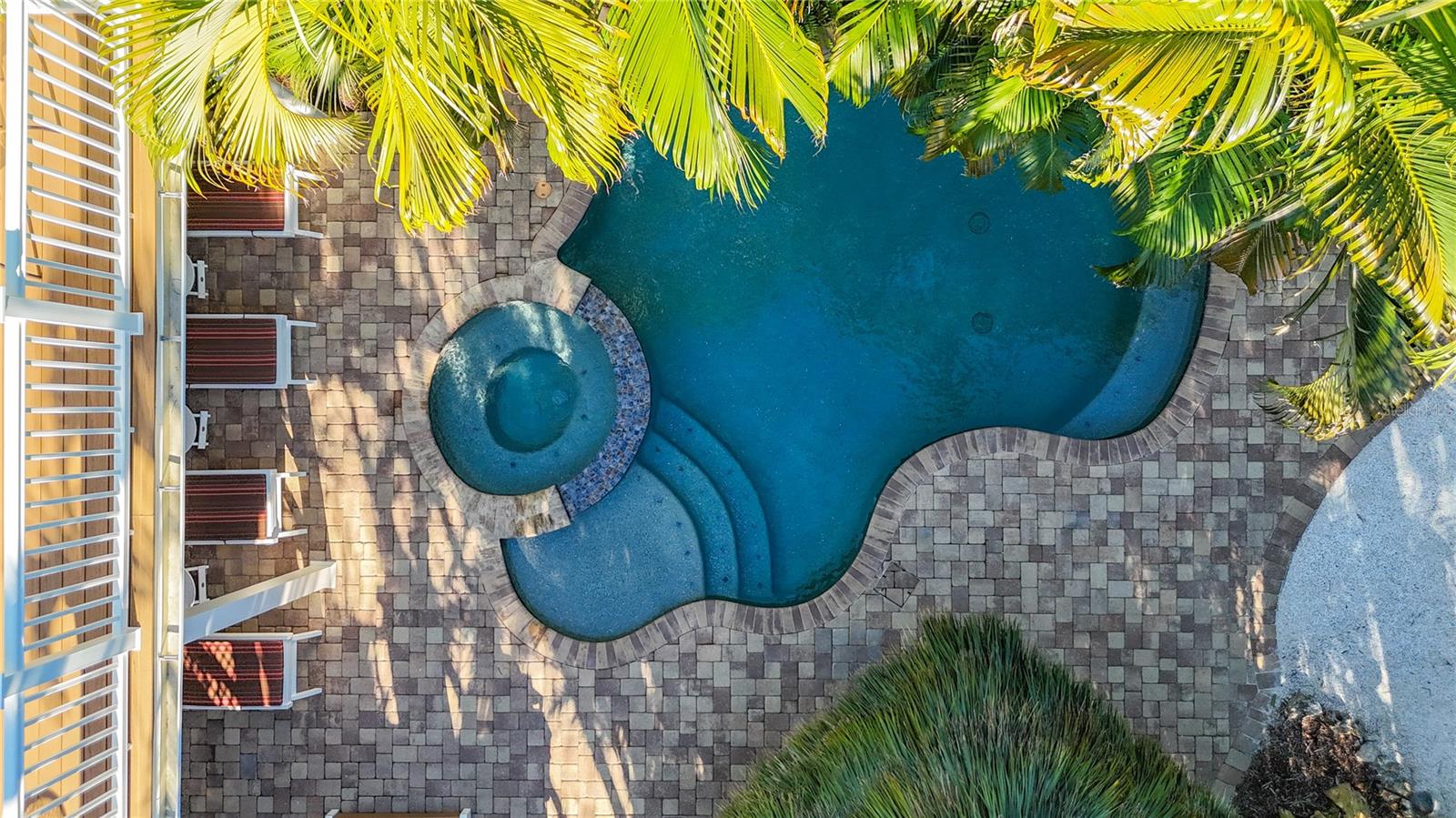 A4671772 Property Photo