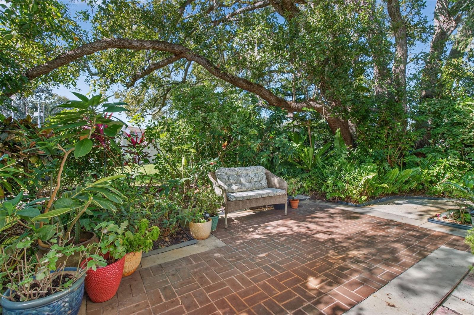 1858 LAKE CYPRESS DR, SAFETY HARBOR, FL, 34695