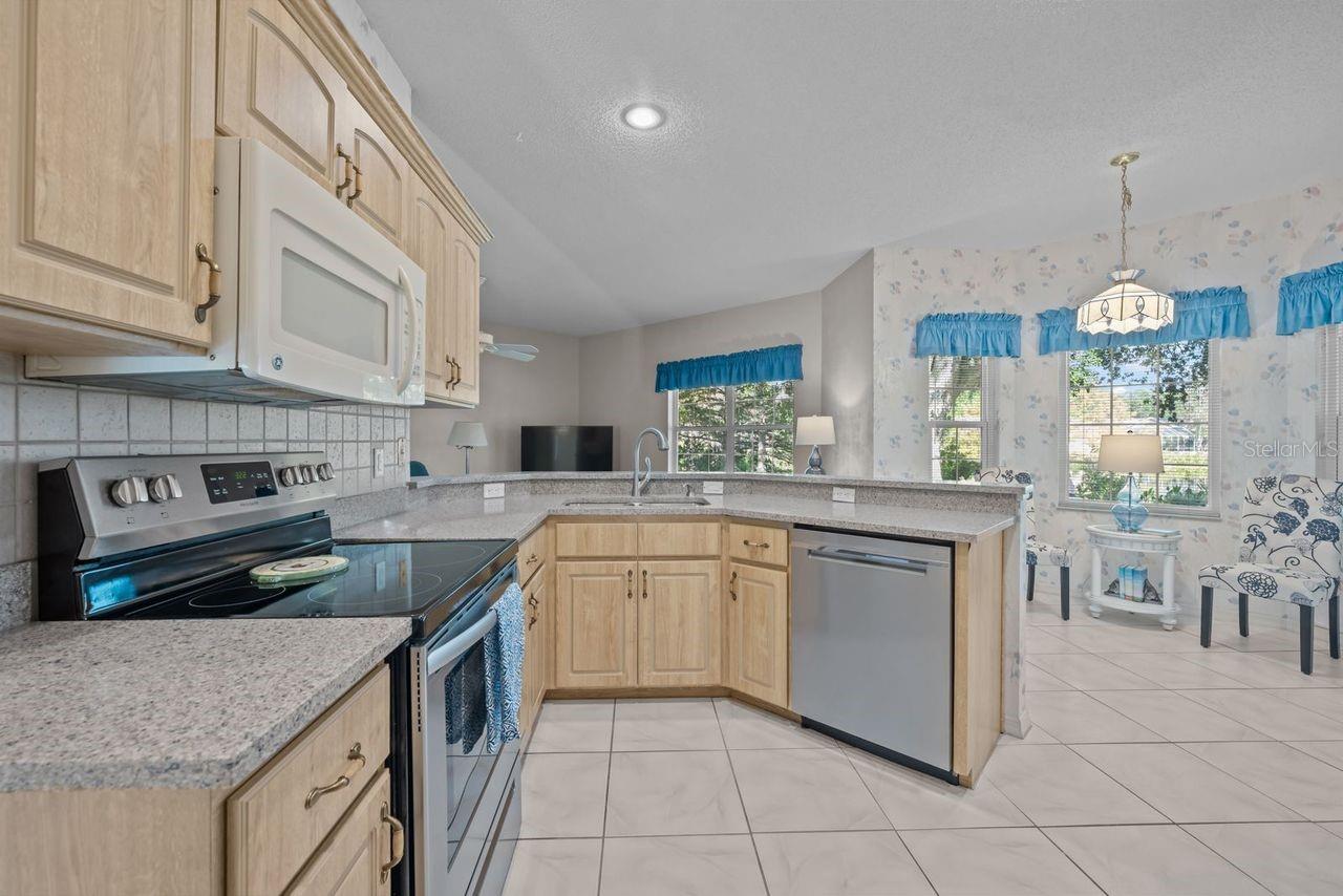 28 CEDAR POINT DR, PALM COAST, FL, 32164