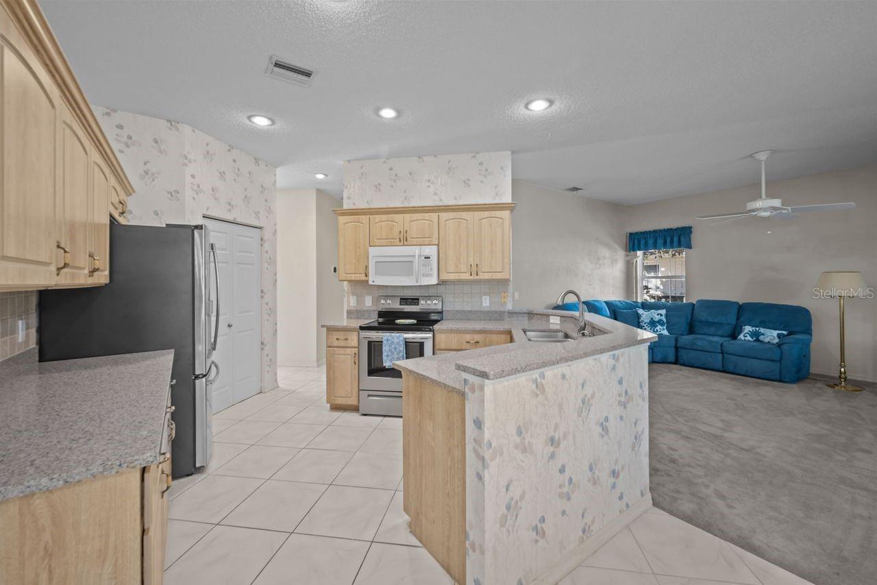 28 CEDAR POINT DR, PALM COAST, FL, 32164