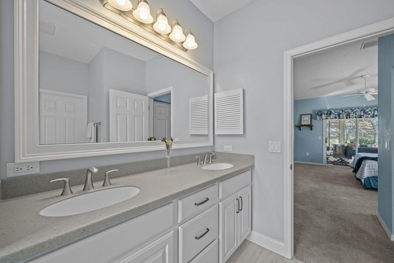 28 CEDAR POINT DR, PALM COAST, FL, 32164