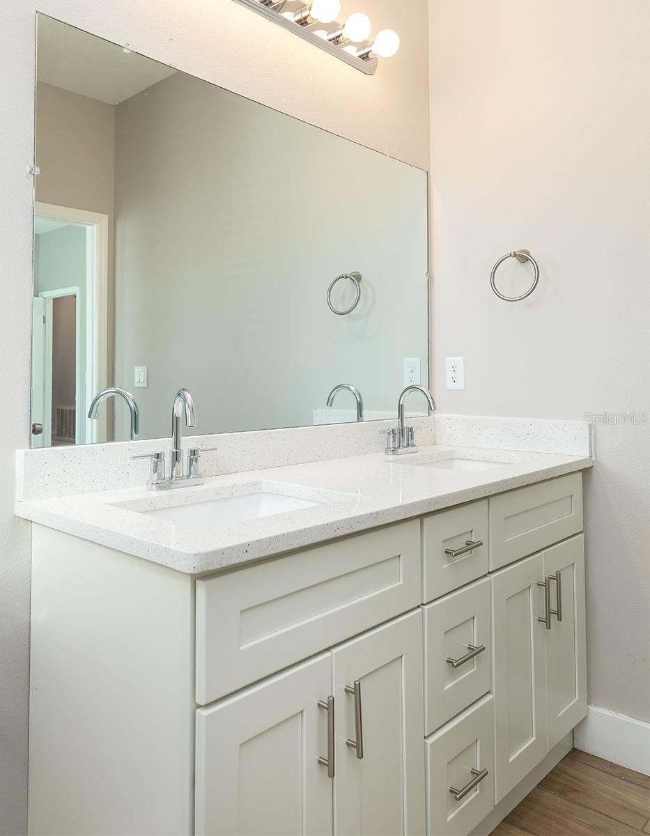 1240 S HIGHLAND AVE, APOPKA, FL, 32703