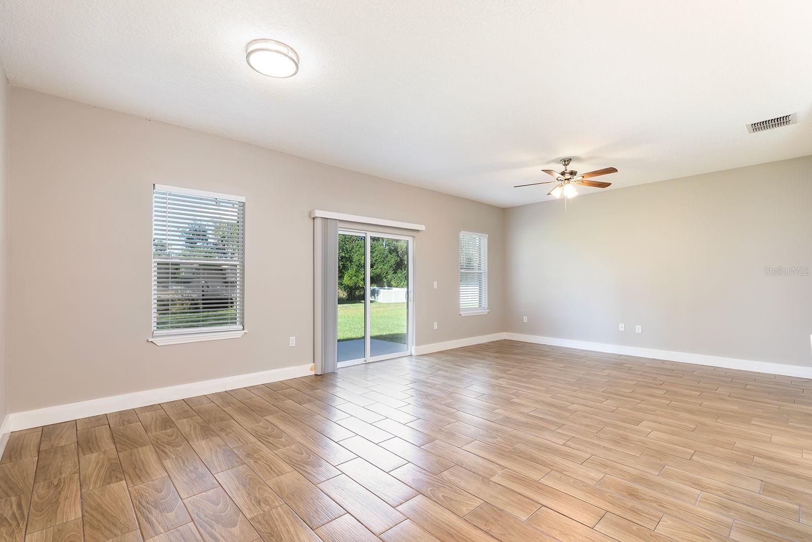 1240 S HIGHLAND AVE, APOPKA, FL, 32703