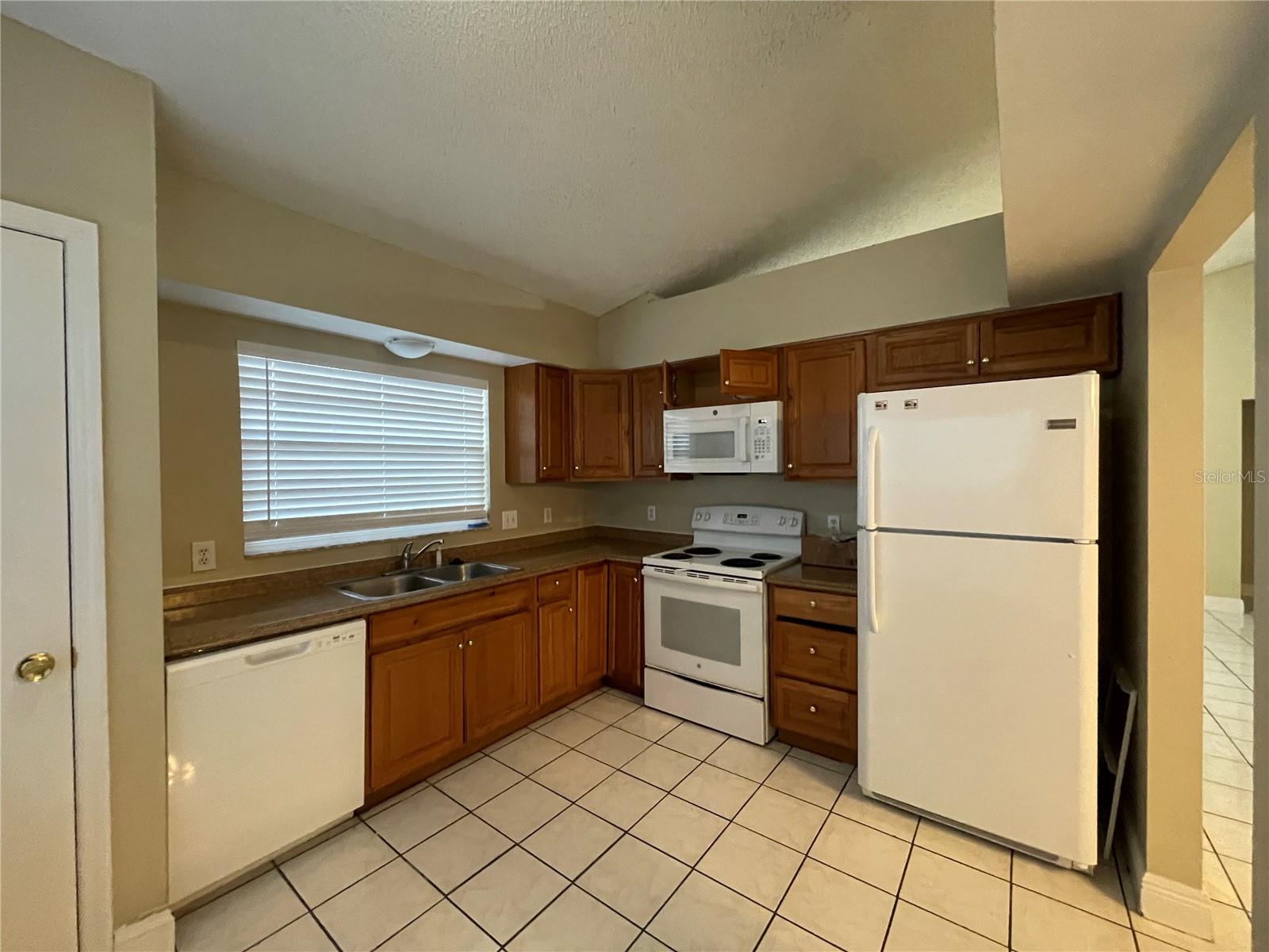 1723 ELK SPRING DR, BRANDON, FL, 33511