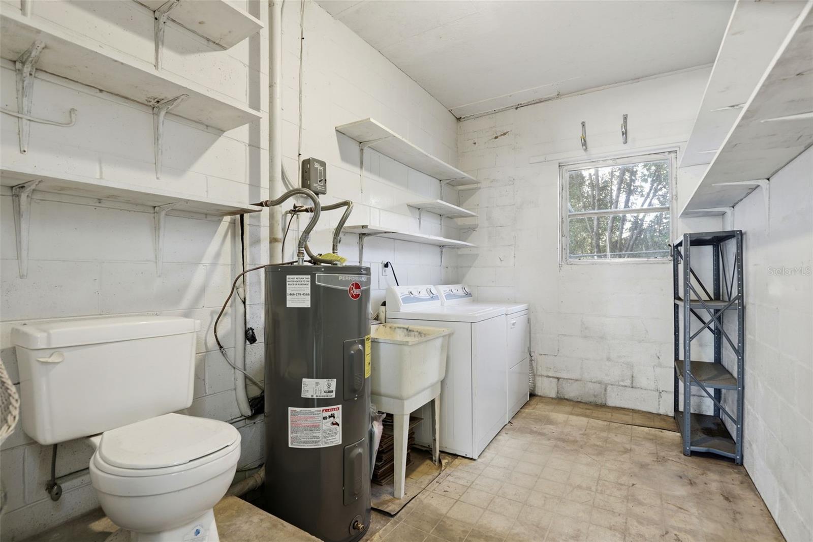 1718 CHRISTY AVE, ORLANDO, FL, 32803