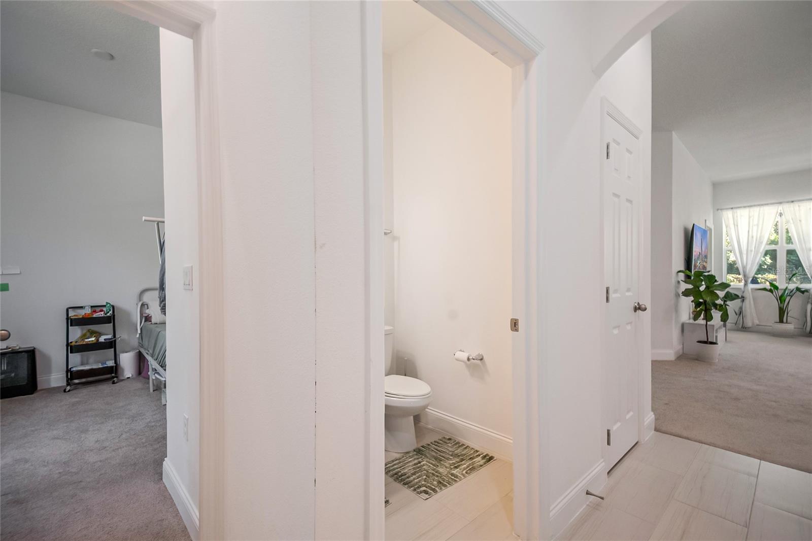 827 DENNIS AVE, ORLANDO, FL, 32807