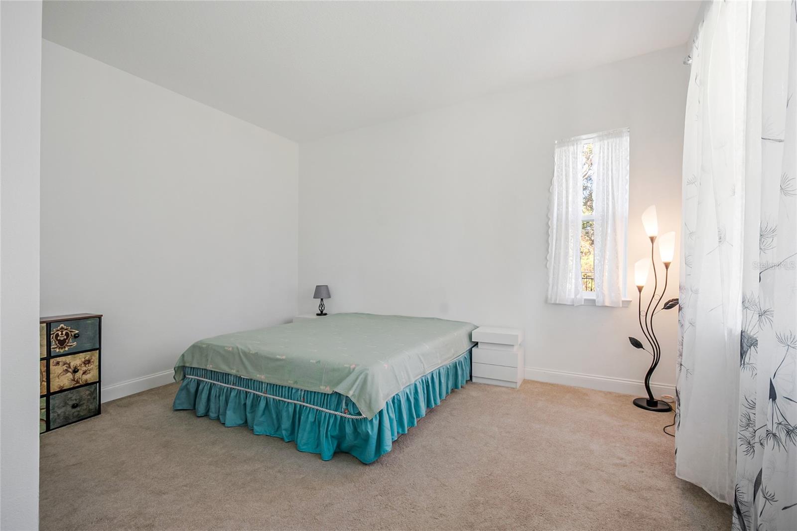 827 DENNIS AVE, ORLANDO, FL, 32807