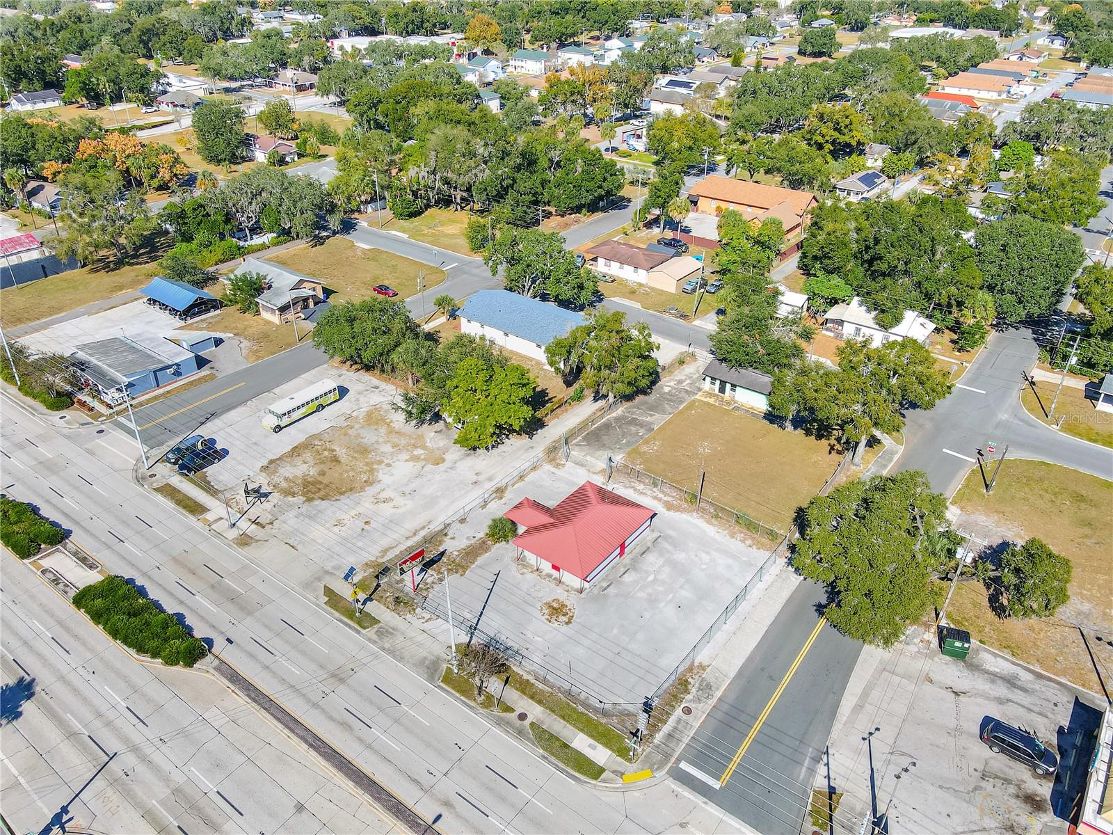 305 & 309 W MEMORIAL BLVD, LAKELAND, FL, 33801