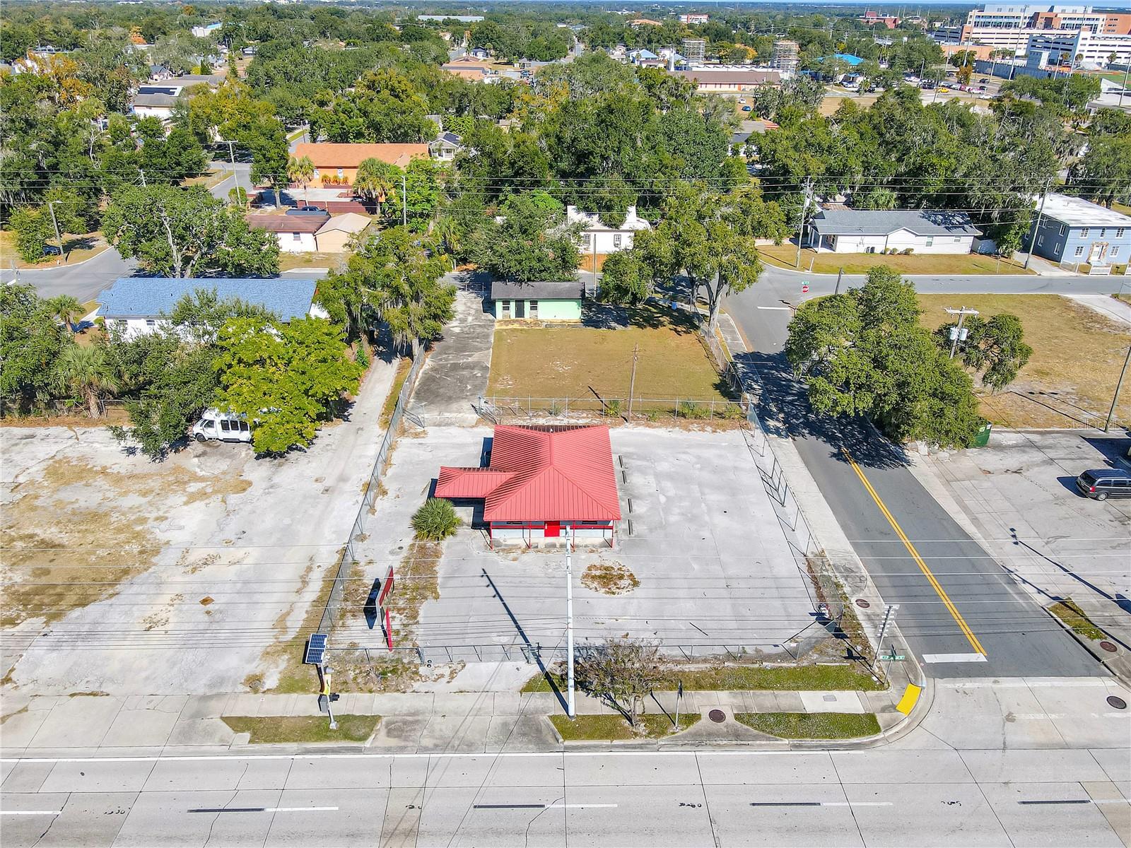 305 & 309 W MEMORIAL BLVD, LAKELAND, FL, 33801