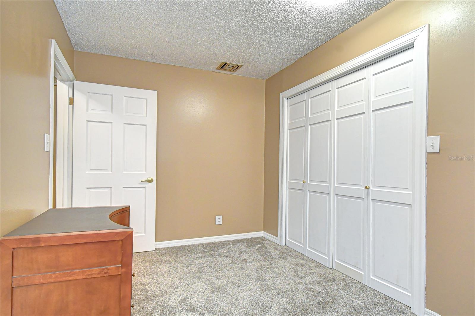 8120 N ALBANY AVE, TAMPA, FL, 33604