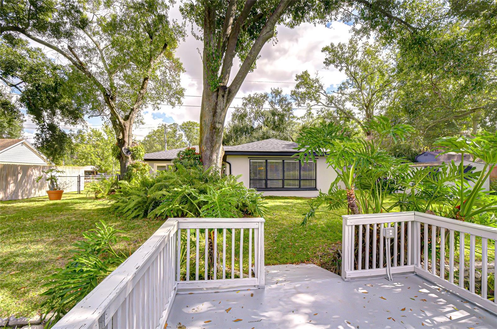 8120 N ALBANY AVE, TAMPA, FL, 33604