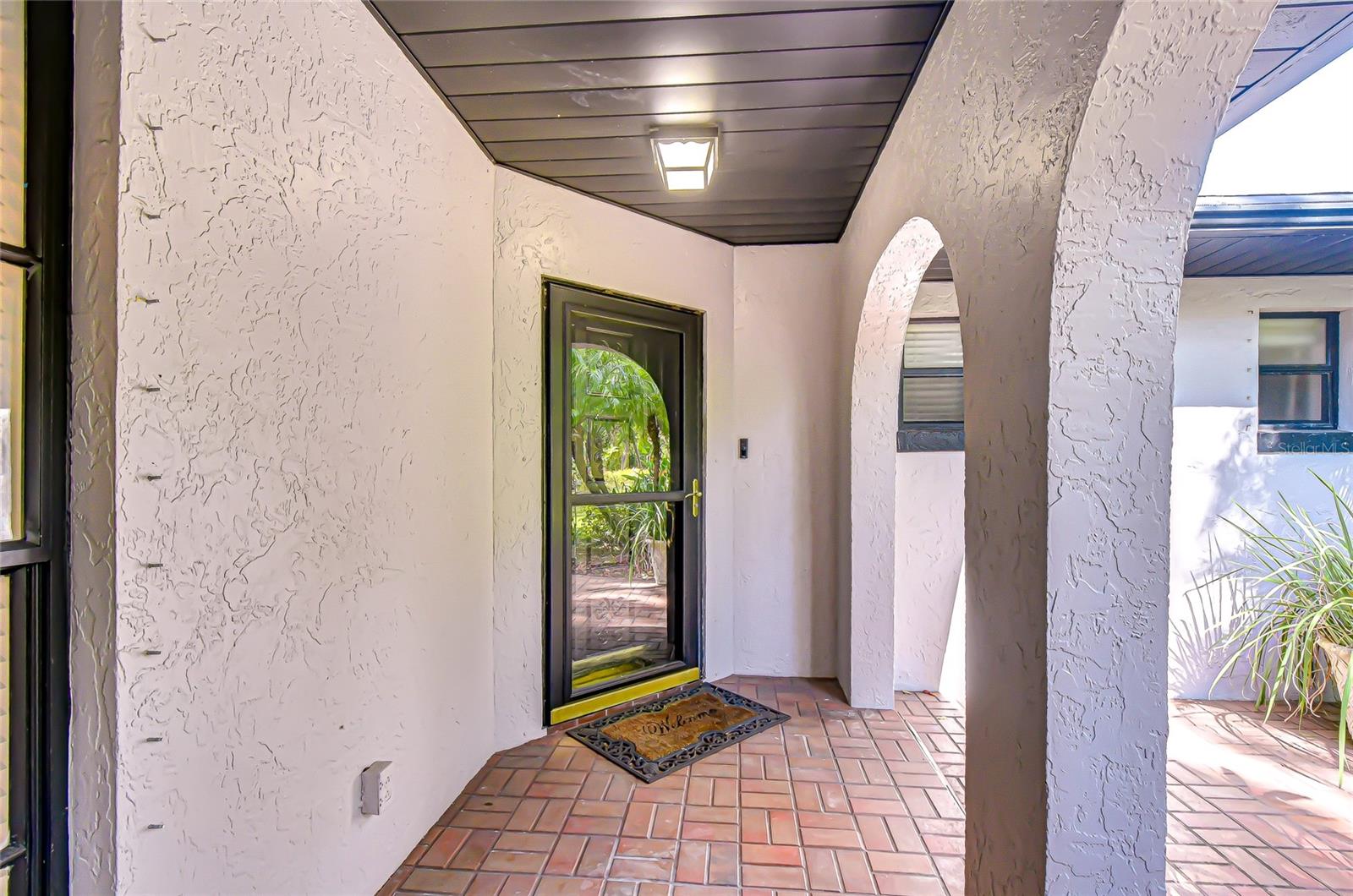 8120 N ALBANY AVE, TAMPA, FL, 33604