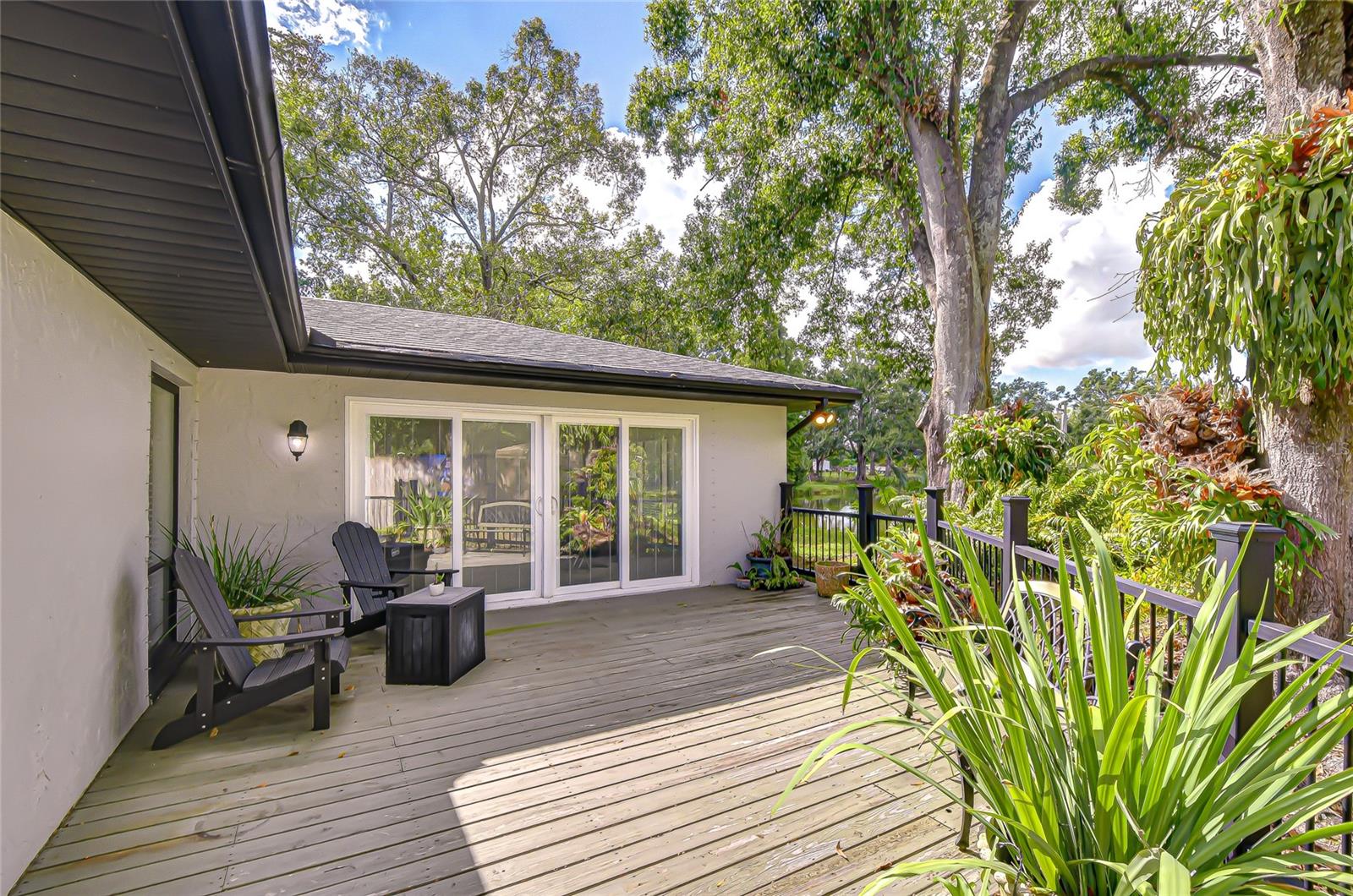 8120 N ALBANY AVE, TAMPA, FL, 33604