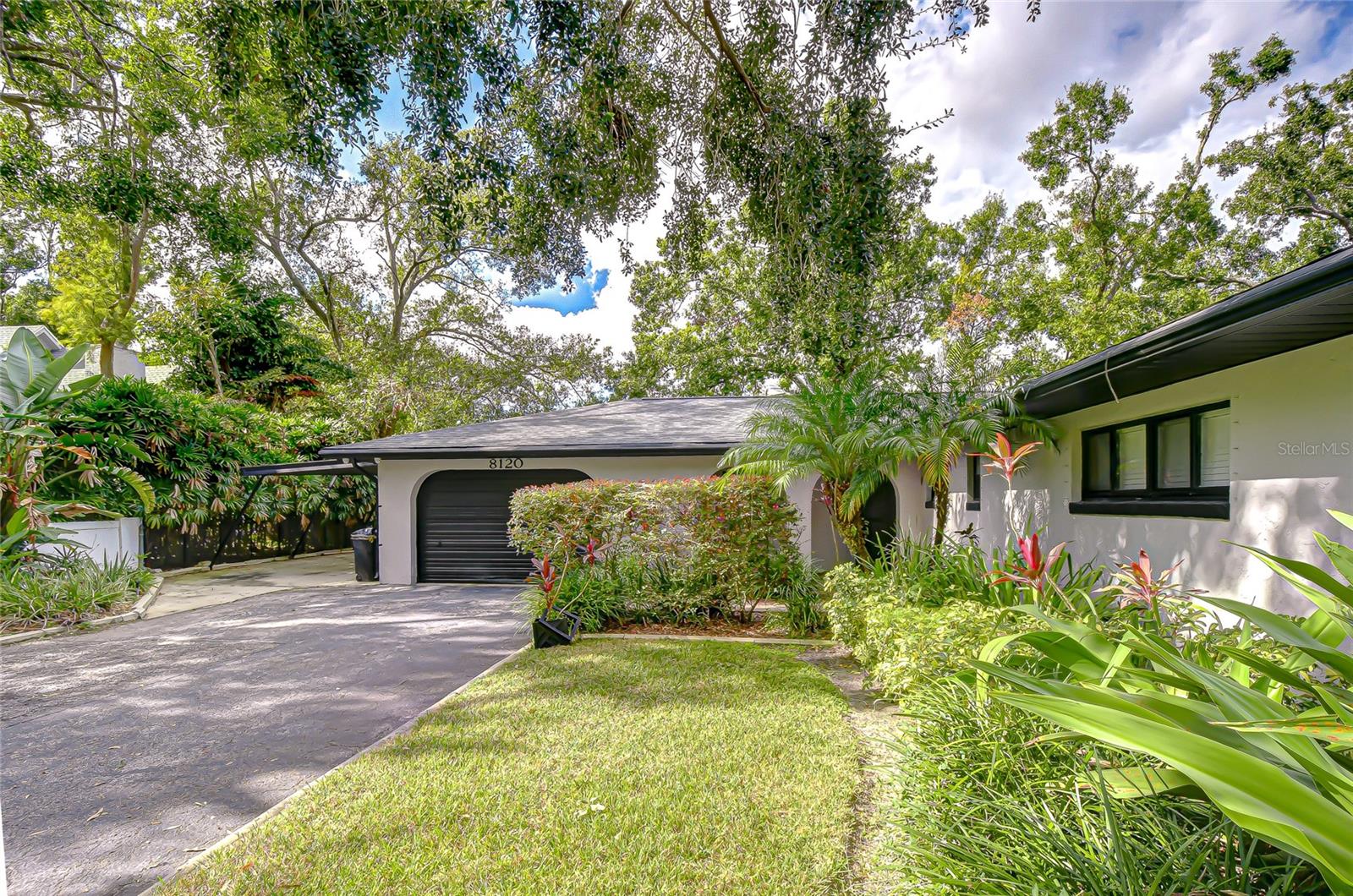 8120 N ALBANY AVE, TAMPA, FL, 33604