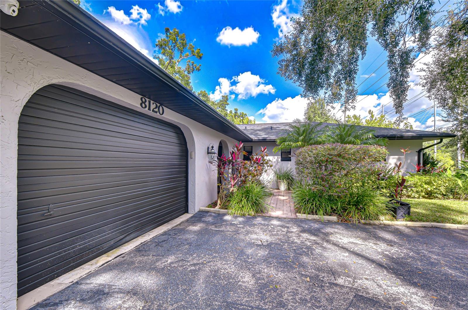 8120 N ALBANY AVE, TAMPA, FL, 33604