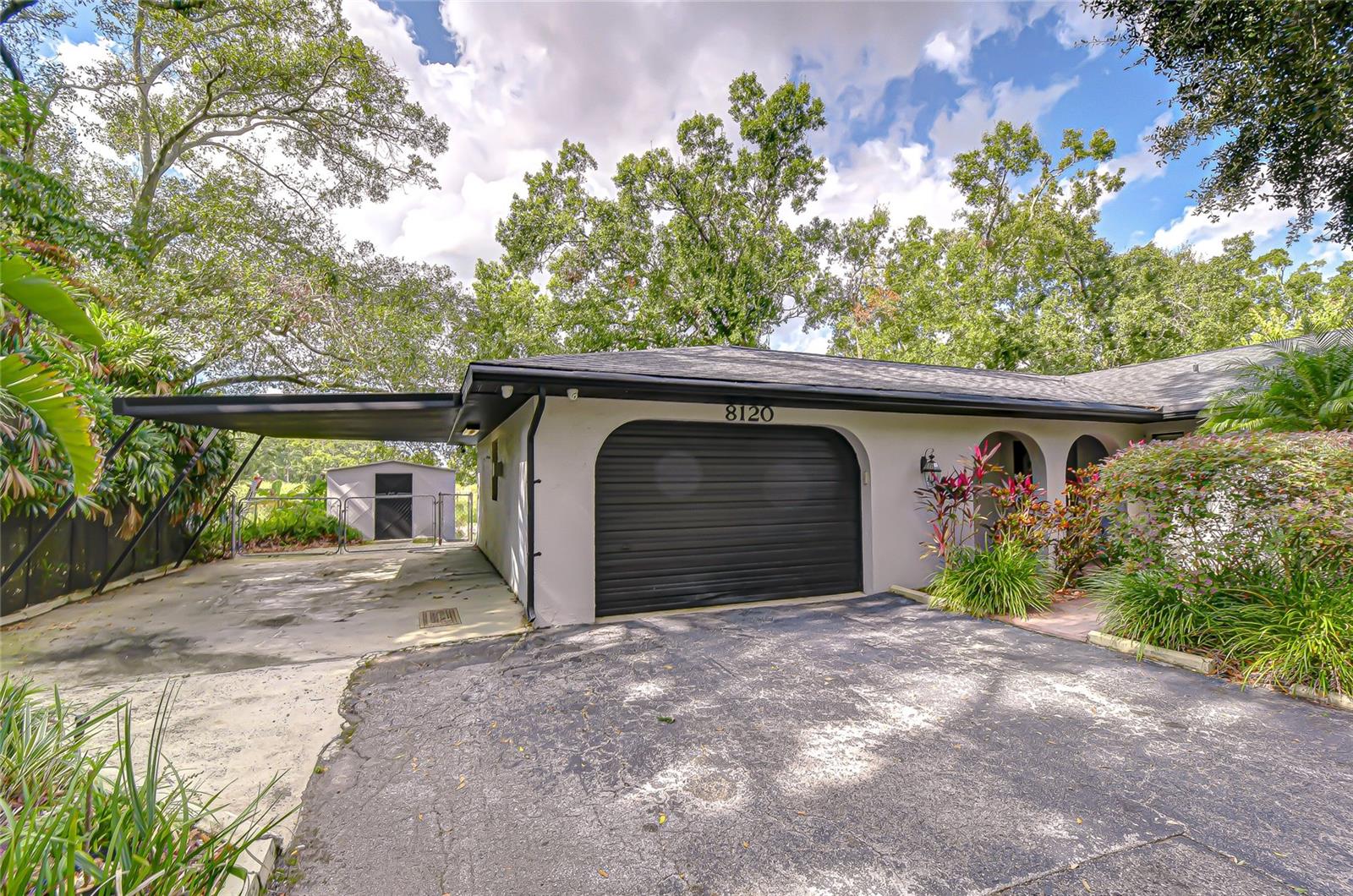 8120 N ALBANY AVE, TAMPA, FL, 33604