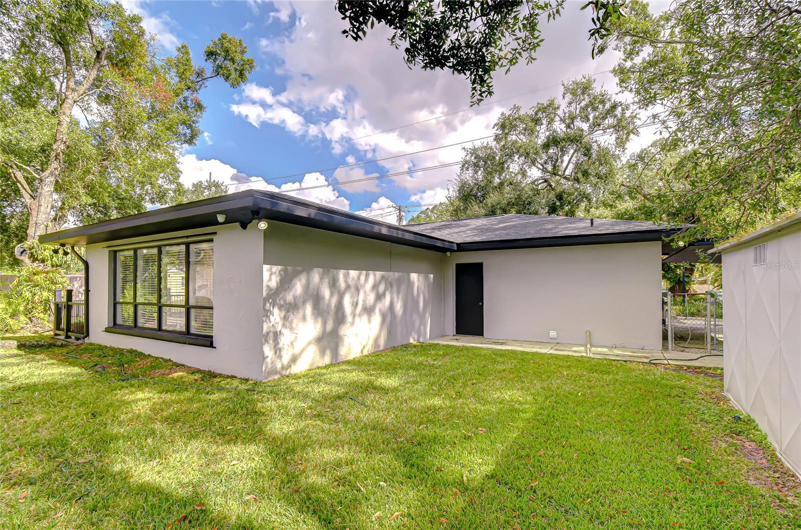 8120 N ALBANY AVE, TAMPA, FL, 33604