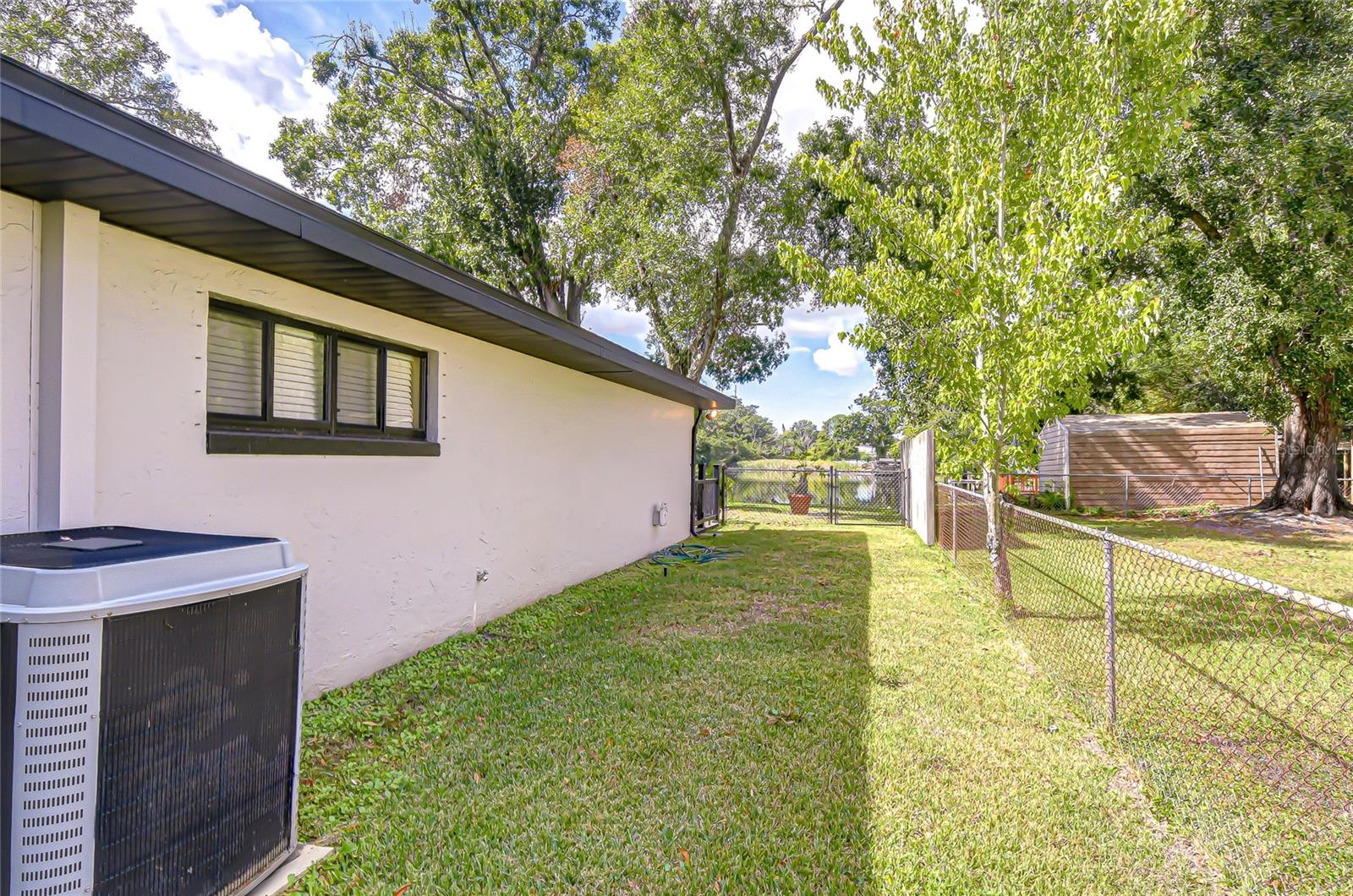 8120 N ALBANY AVE, TAMPA, FL, 33604