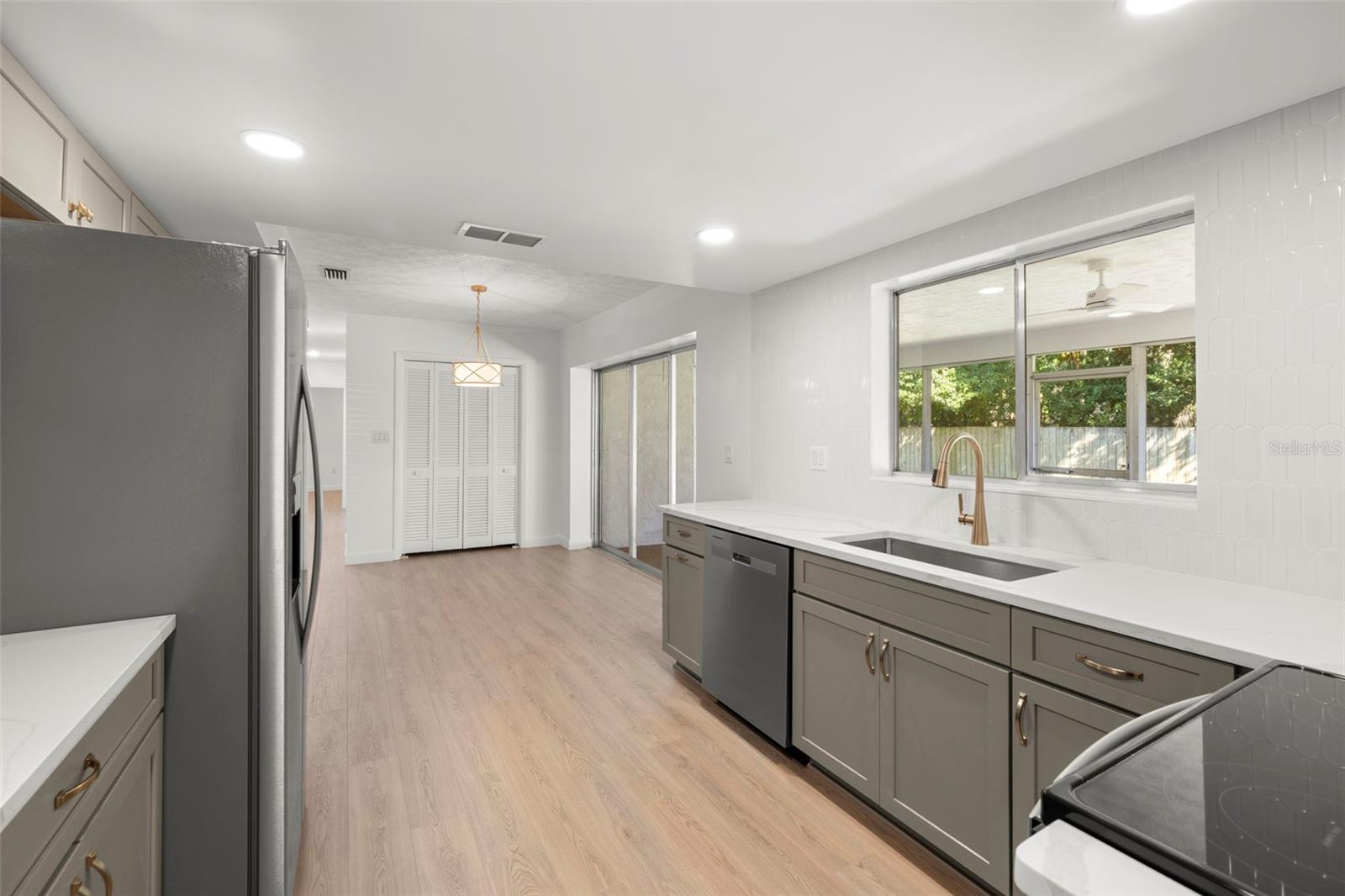 16113 TAMPA ST, LUTZ, FL, 33548