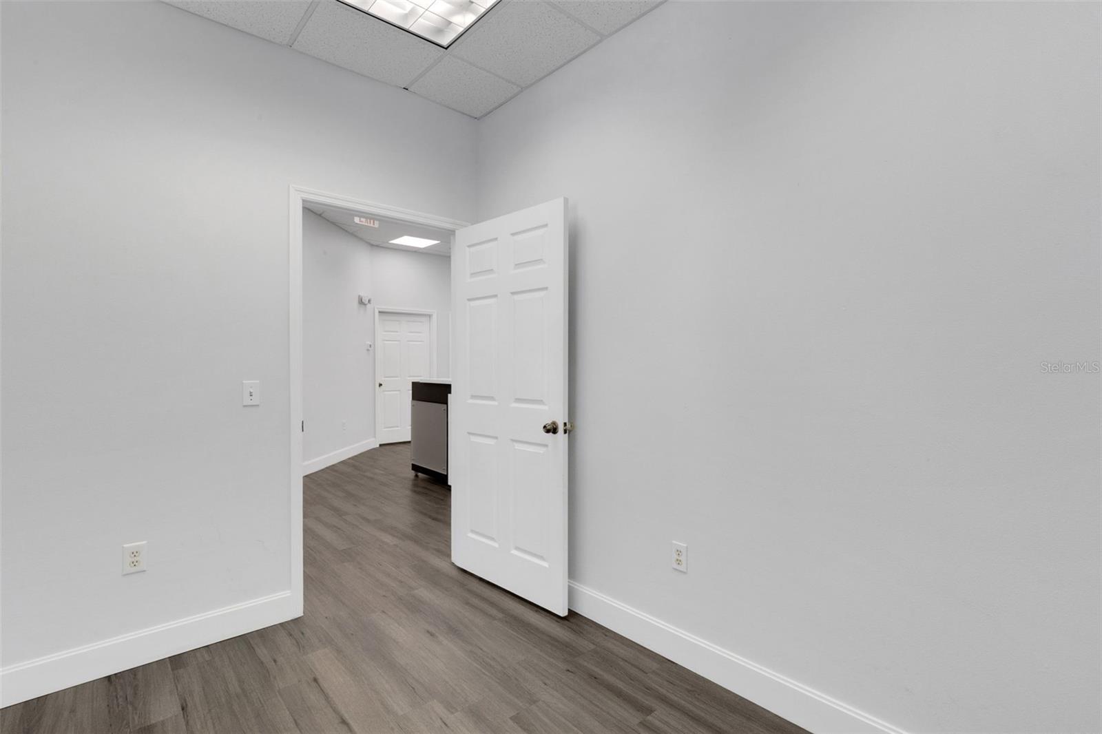 1400 CATTLEMEN #104, SARASOTA, FL, 34232