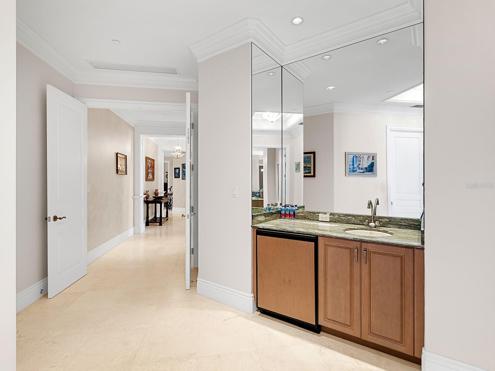 N6141427 Property Photo