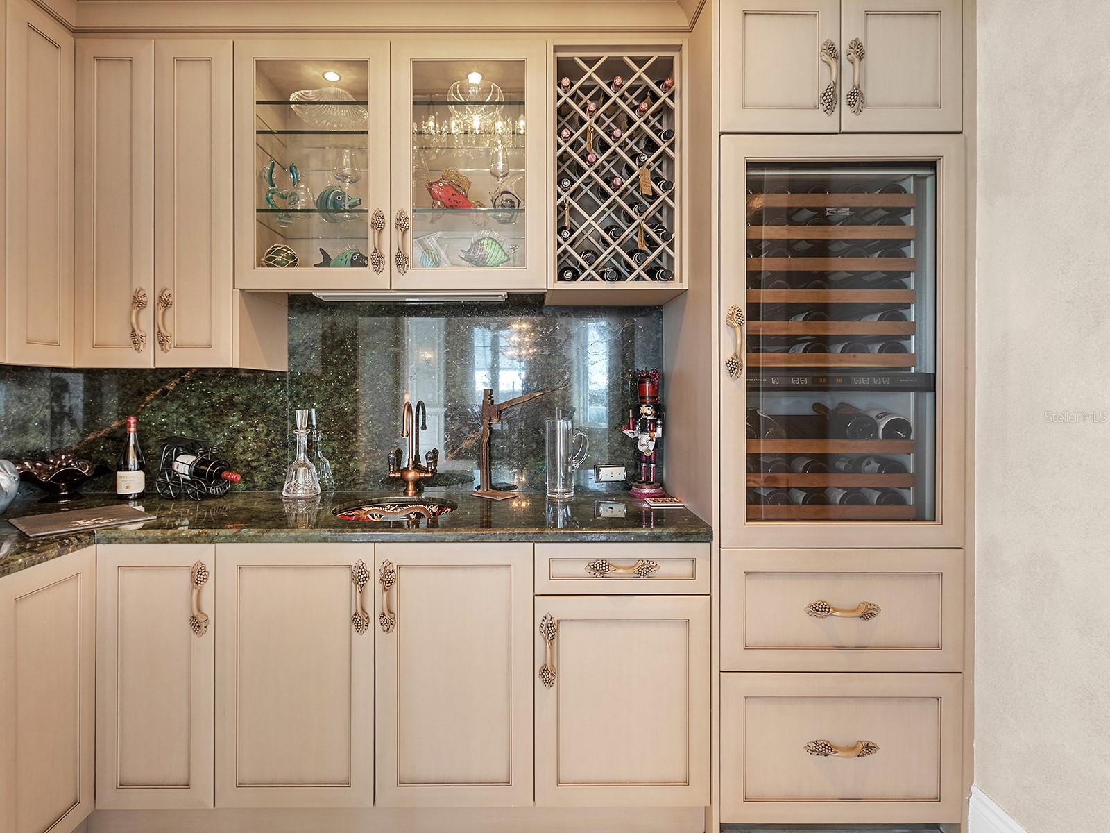 N6141427 Property Photo