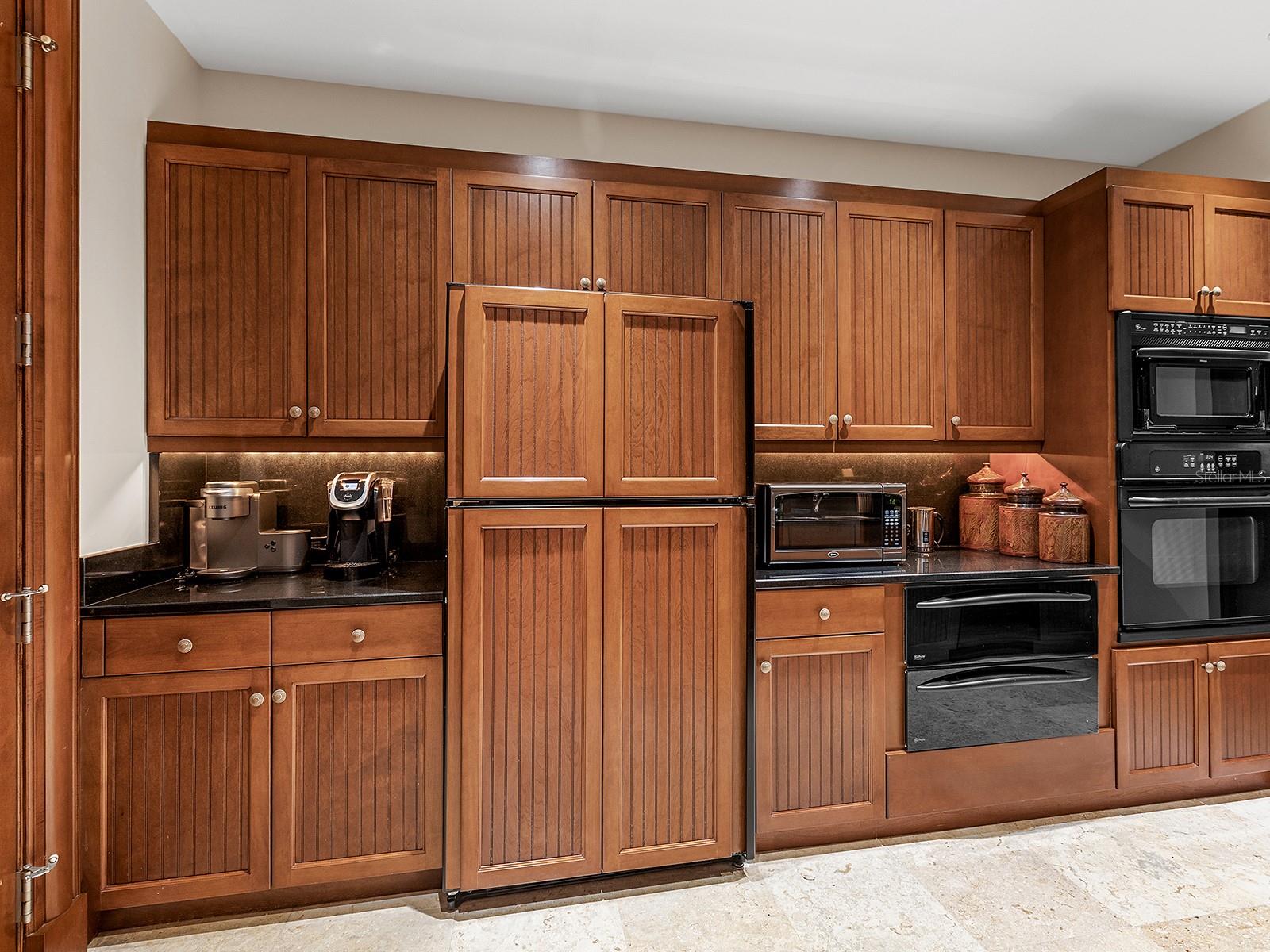 N6141427 Property Photo