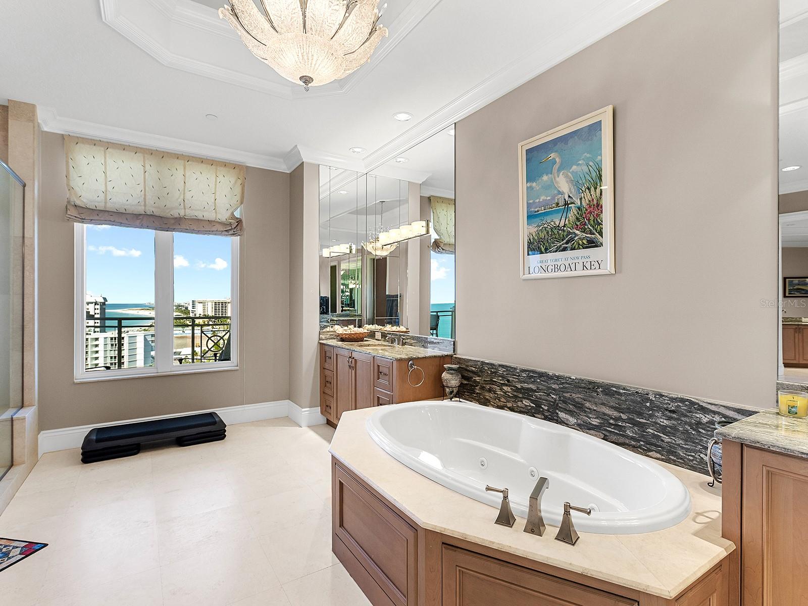 N6141427 Property Photo