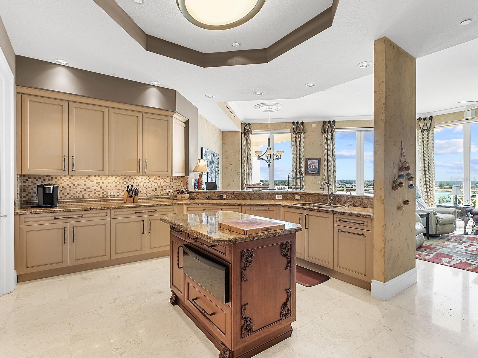 N6141427 Property Photo