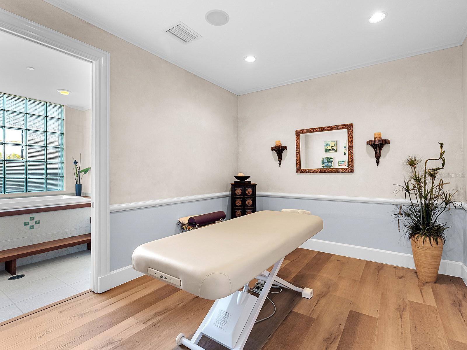 N6141427 Property Photo