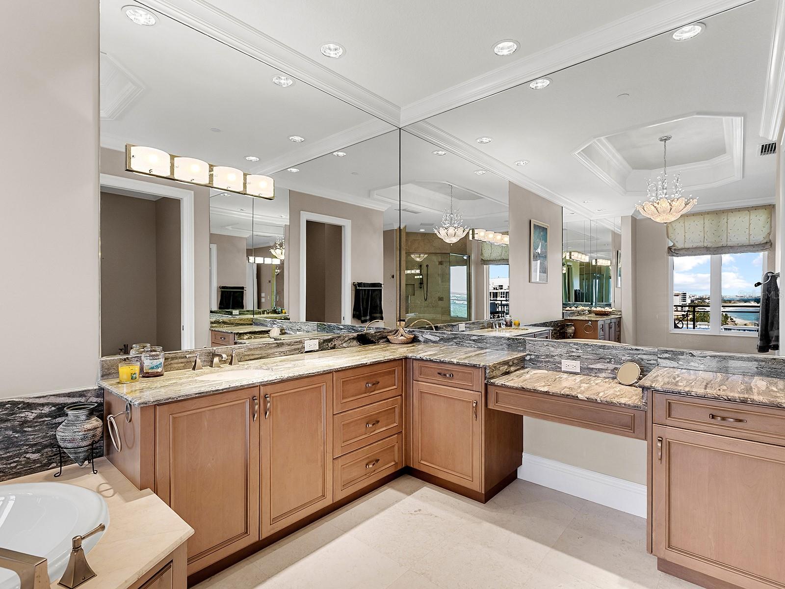 N6141427 Property Photo