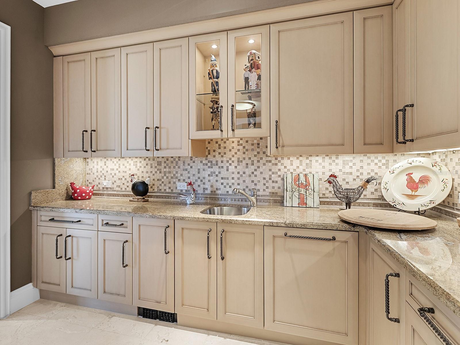 N6141427 Property Photo