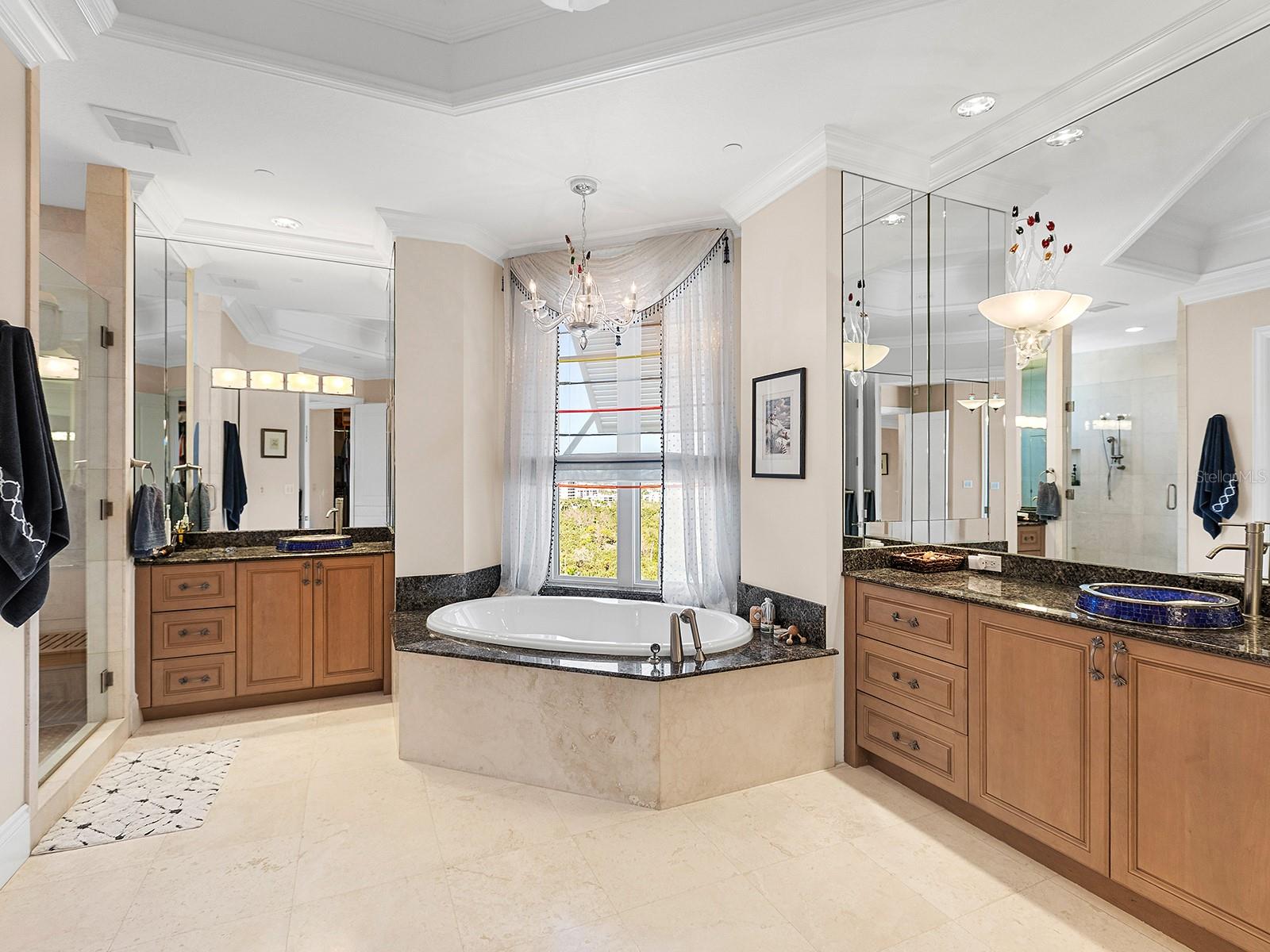 N6141427 Property Photo