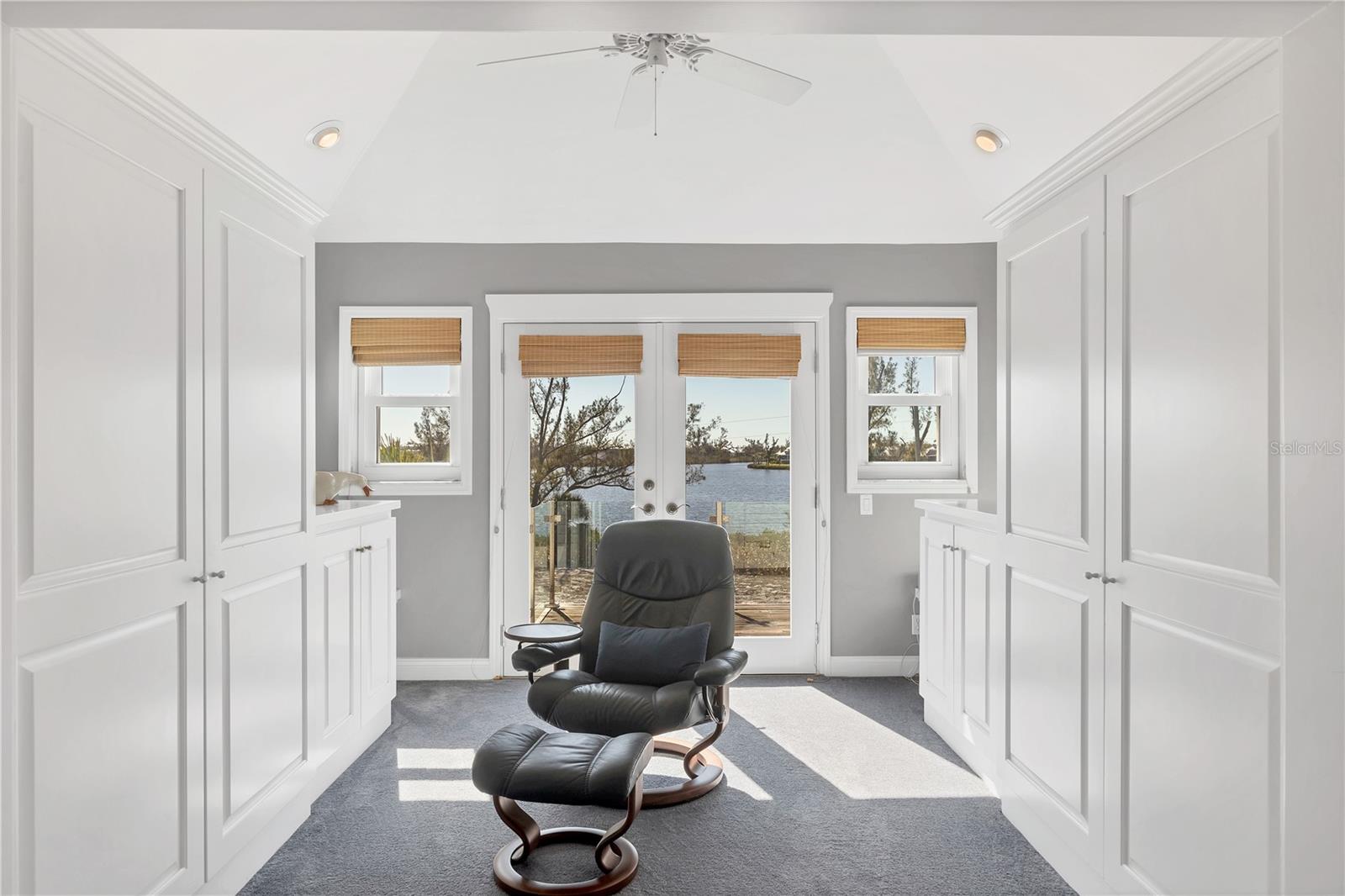 D6144731 Property Photo