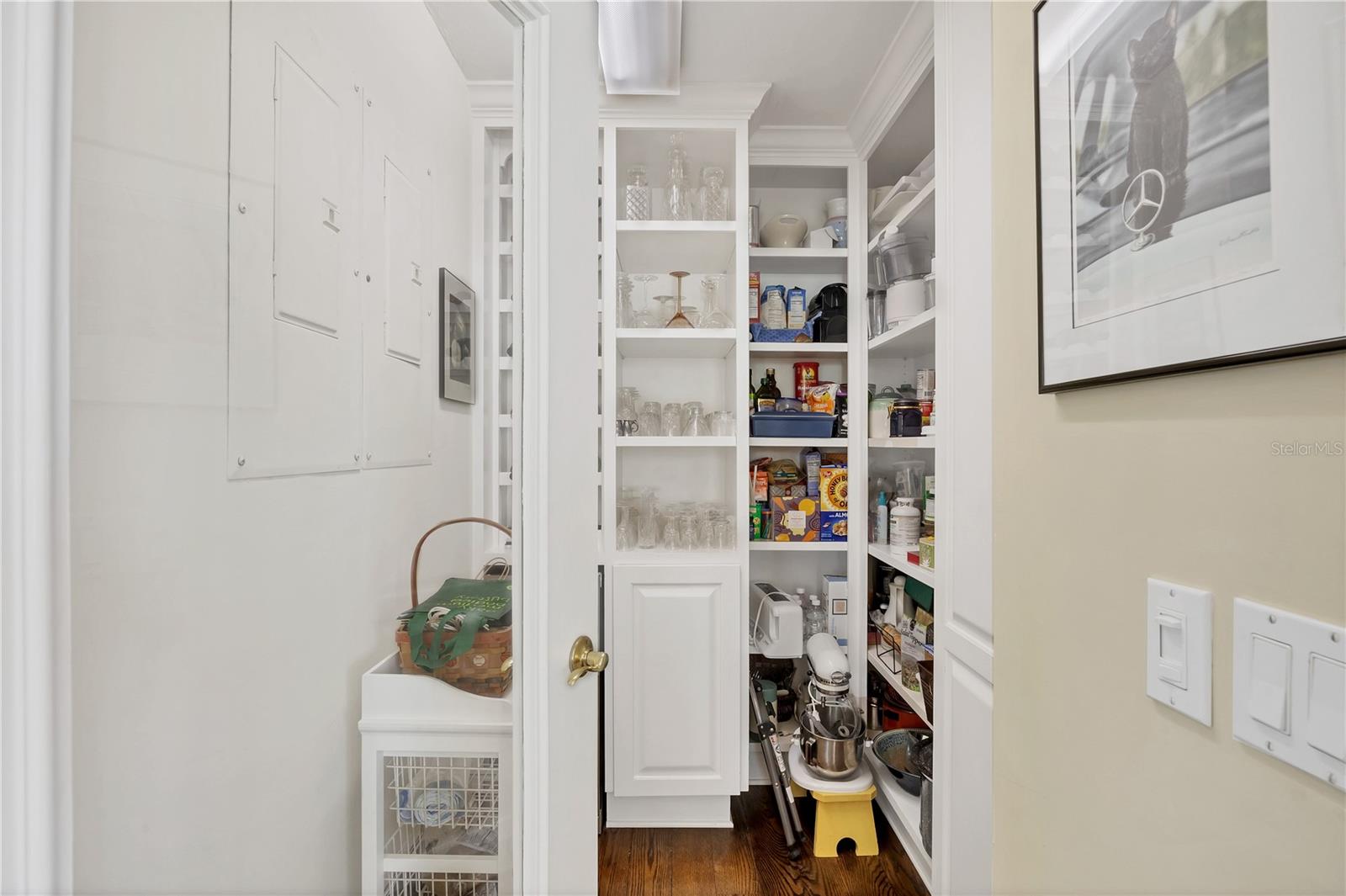 D6144731 Property Photo