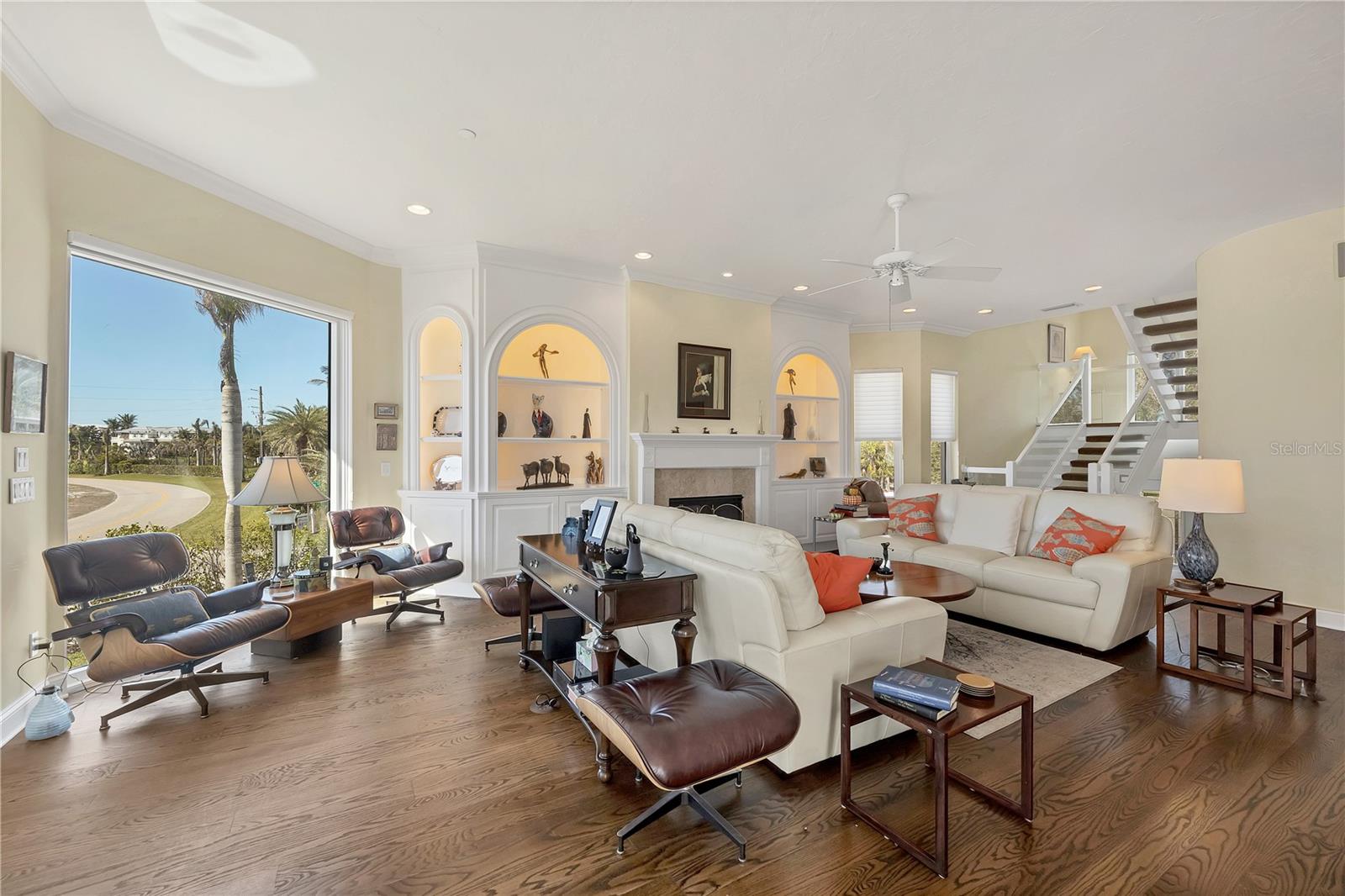 D6144731 Property Photo