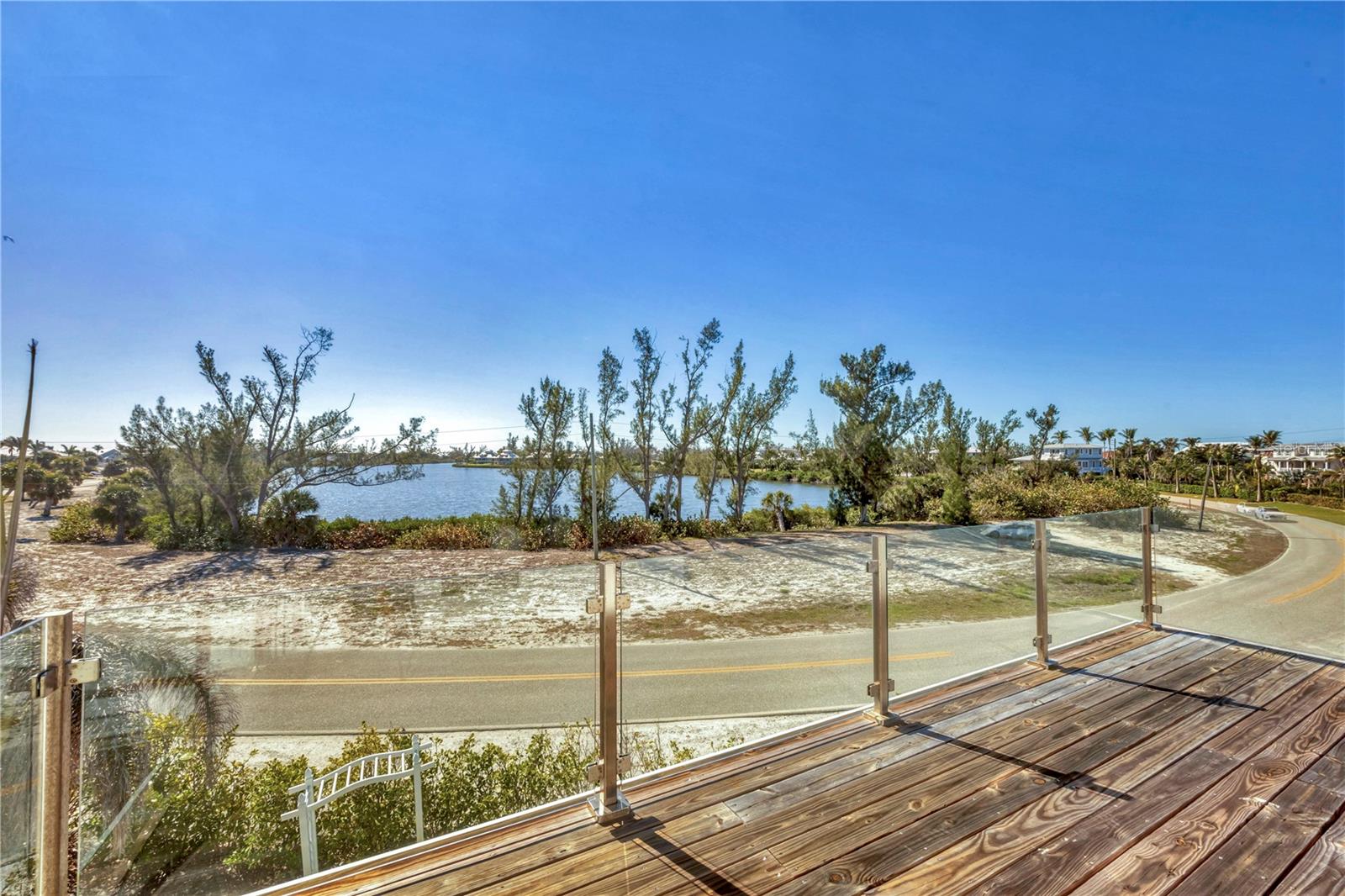 D6144731 Property Photo