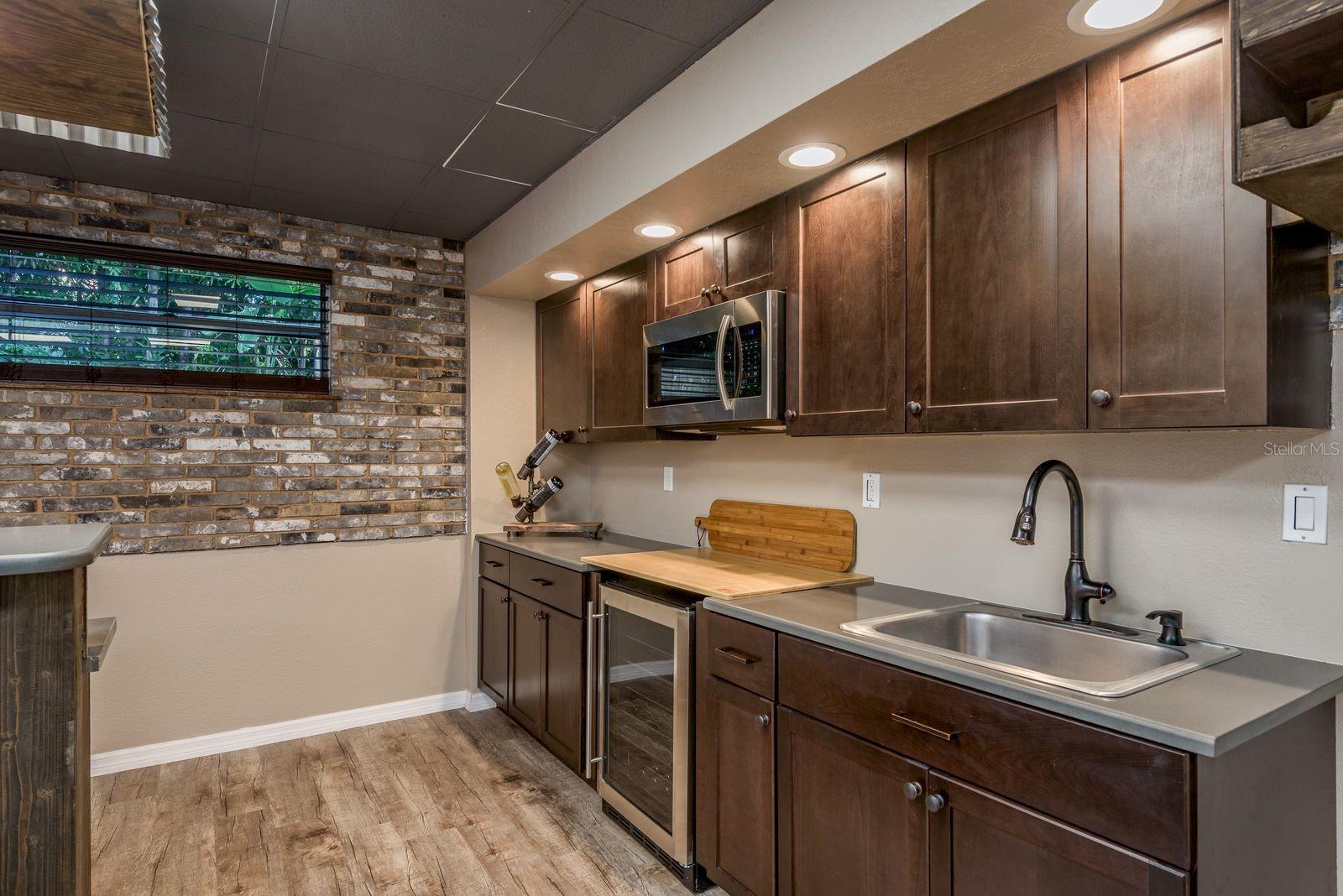 In-Law Suite / Lower Level Bar / Entertaining Kitchen