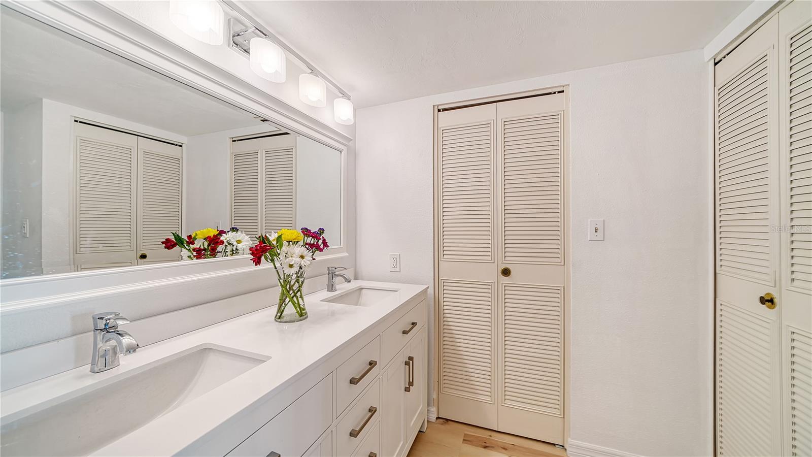 4500 GULF OF MEXICO DR #206, LONGBOAT KEY, FL, 34228