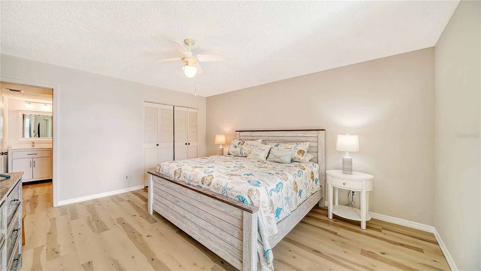 4500 GULF OF MEXICO DR #206, LONGBOAT KEY, FL, 34228