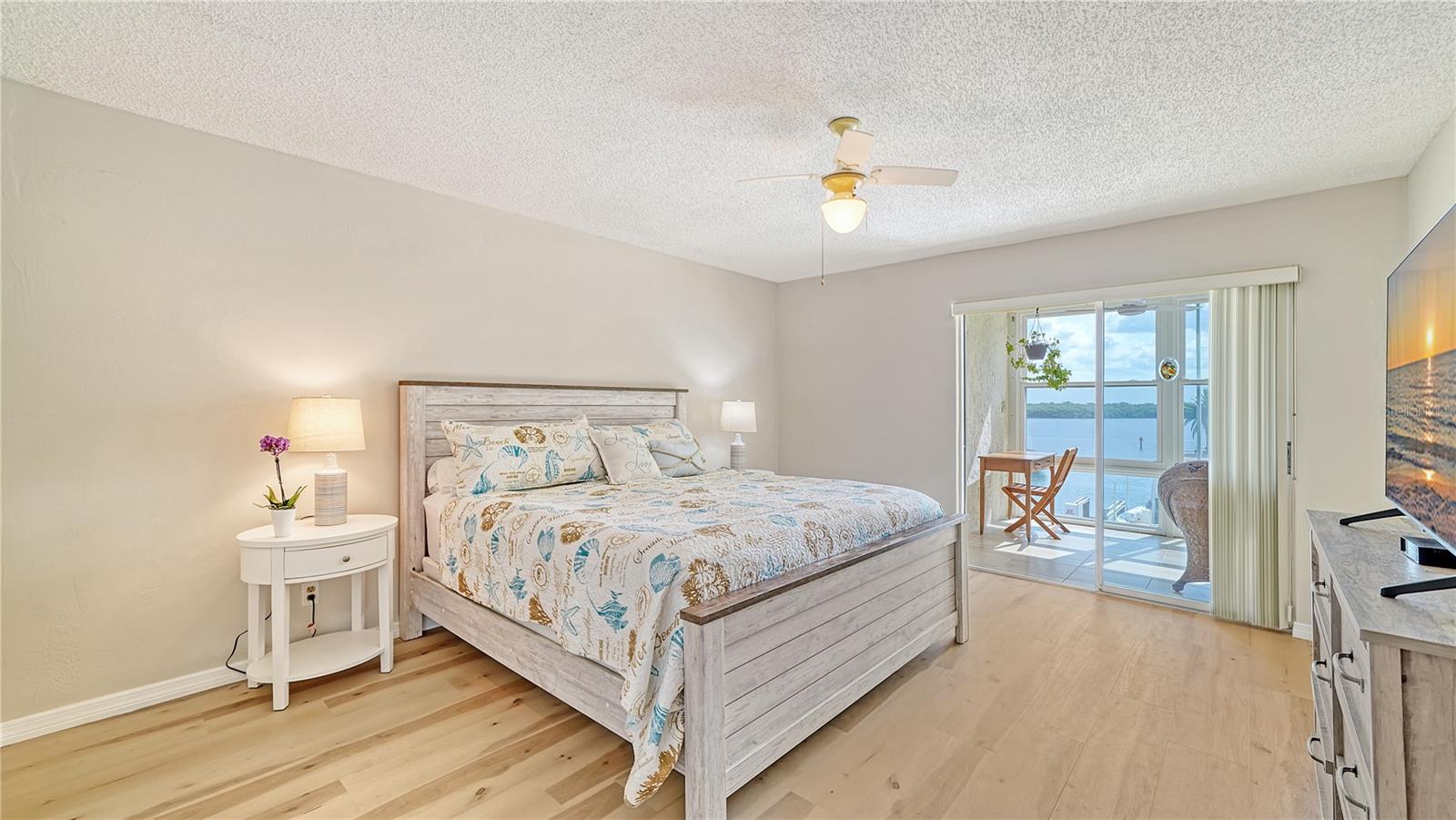 4500 GULF OF MEXICO DR #206, LONGBOAT KEY, FL, 34228