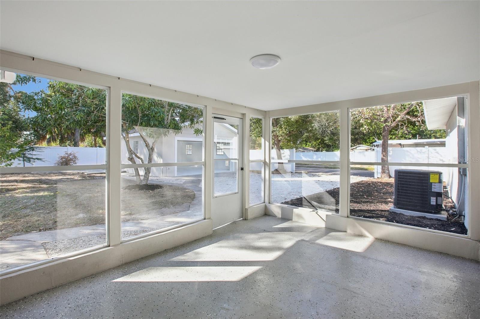 4116 W IOWA AVE, TAMPA, FL, 33616