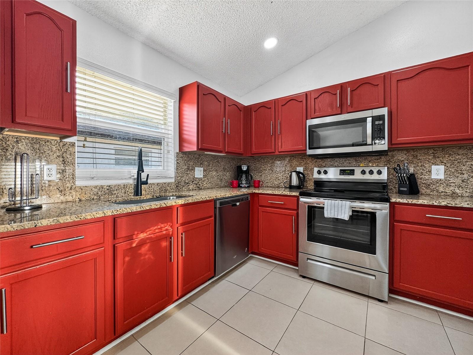 8003 BOW CREEK RD, KISSIMMEE, FL, 34747