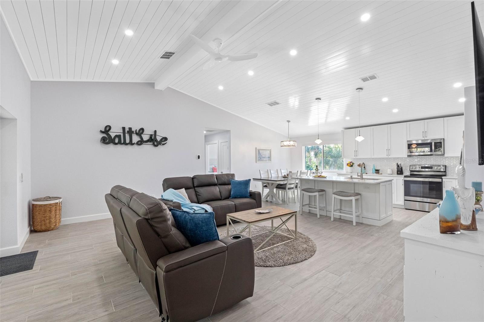 396 N GULF BLVD, PLACIDA, FL, 33946